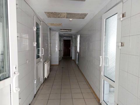 комерційна за адресою Виставкова, 1
