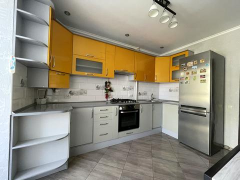 квартира за адресою Володимира Івасюка вул., 10