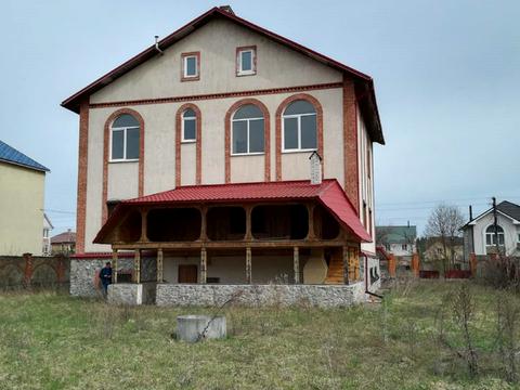 будинок за адресою Незалежності