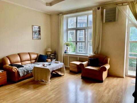квартира по адресу Институтская ул., 25