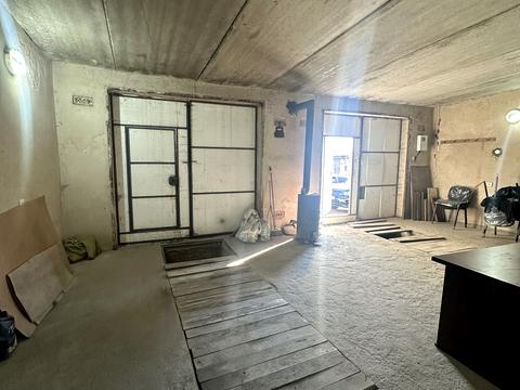 паркомісце за адресою Тернопільська вул., 17