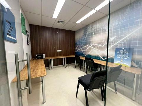 коммерческая по адресу Кловский спуск, 7