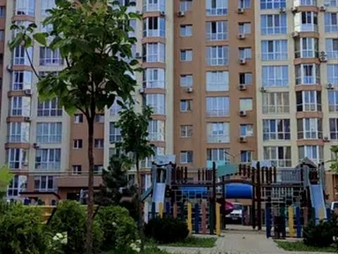 квартира за адресою Соборна вул., 126/16