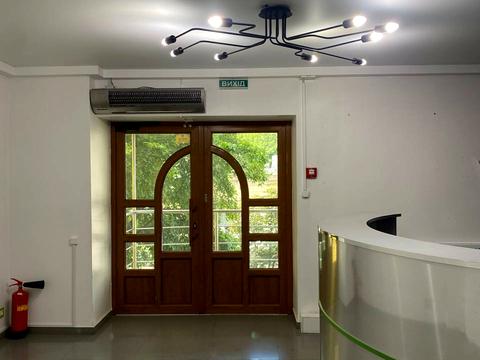 комерційна за адресою Мечникова вул. (Кловський), 18