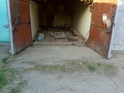 паркомісце за адресою Воскресенська вул. (Леніна), 39