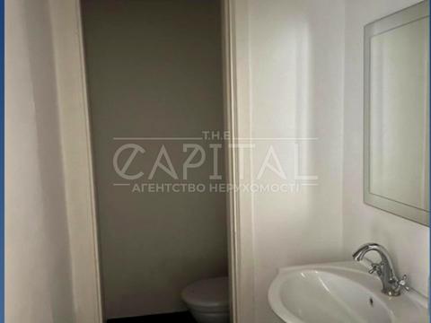 комерційна за адресою Велика Васильківська вул. (Червоноармійська), 45/2