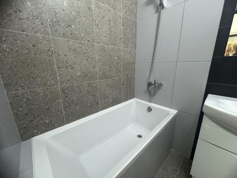 квартира за адресою Українська вул., 12/2