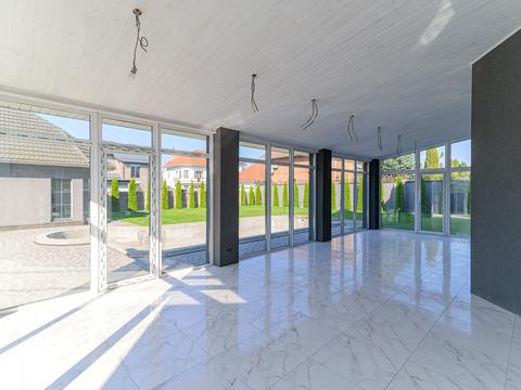 будинок за адресою Вишнева вул., 11