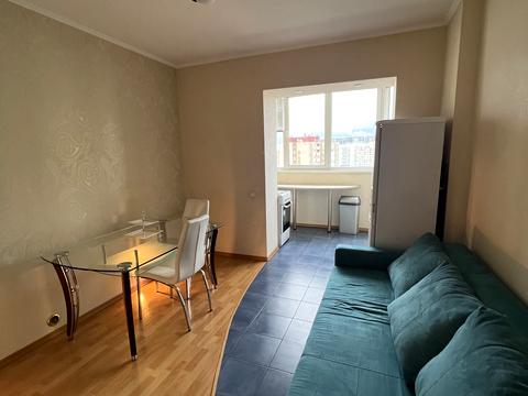 квартира за адресою Анни Ахматової вул., 35-А