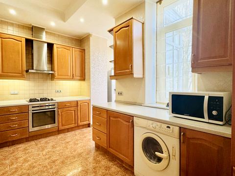 квартира за адресою Академіка Богомольця вул., 7/14