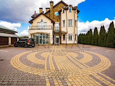 комерційна за адресою Бориспільський, 1