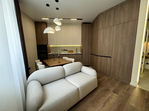 квартира за адресою Краснова вул., 1-В