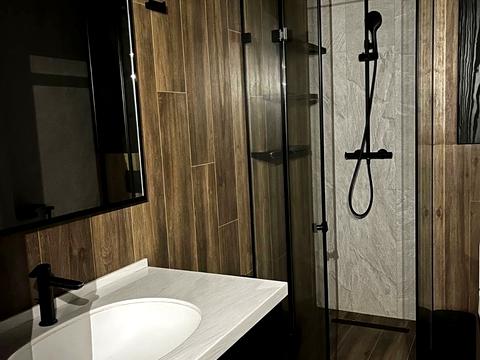 квартира за адресою Регенераторна вул., 4
