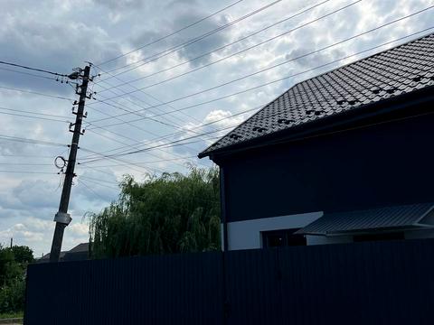 будинок за адресою лугова, 1