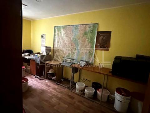 комерційна за адресою Миколи Руденка бульв. (Кольцова), 17