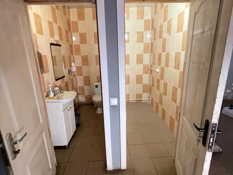 комерційна за адресою Площа Героїв, 16а