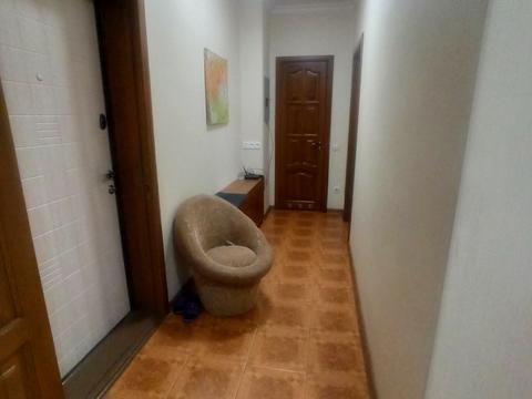 квартира за адресою Раїси Окіпної вул., 8