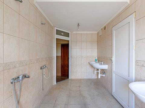 коммерческая по адресу Бродовская ул., 7