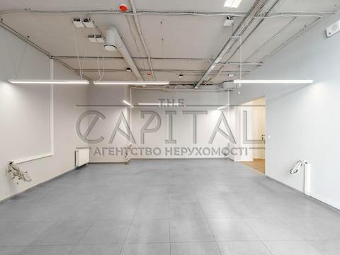 комерційна за адресою Спаська вул., 11