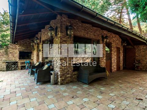 будинок за адресою Осіння