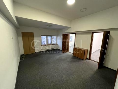 комерційна за адресою Антоновича вул. (Горького), 103-А