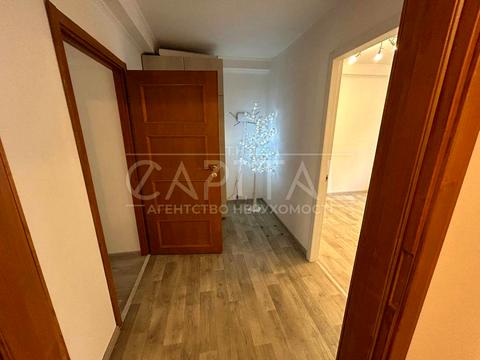 комерційна за адресою Білоруська вул., 10/18