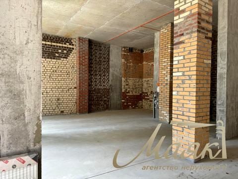 коммерческая по адресу Любомира Гузара просп. (Космонавта Комарова), 15