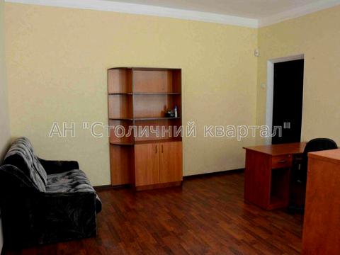 комерційна за адресою Гарматна вул., 18
