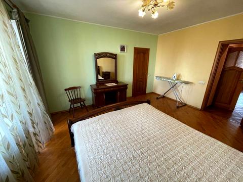 квартира за адресою Анни Ахматової вул., 31