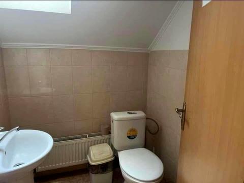 коммерческая по адресу Корятовича пл., 15