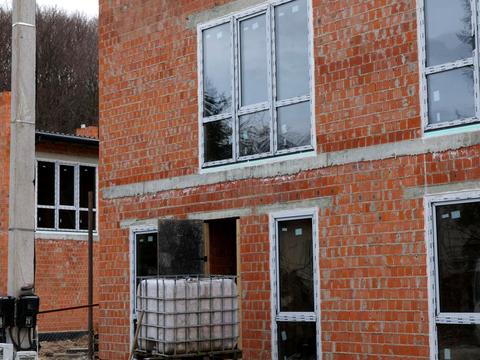 будинок за адресою Миколи Голубця вул. ()