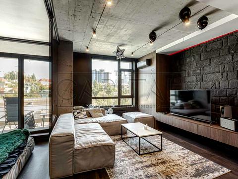 квартира по адресу  Джона Маккейна, 7