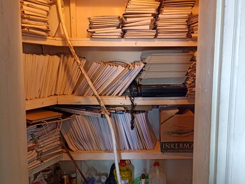 комерційна за адресою Пастера вул., 12