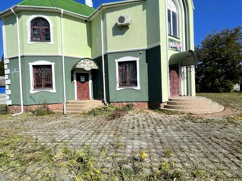 коммерческая по адресу Острог, Соборна, 2А