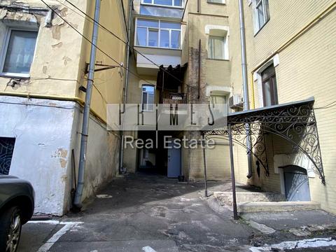 коммерческая по адресу Малая Житомирская ул., 20-В