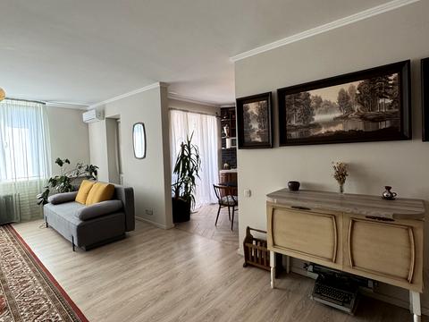 квартира за адресою Миколи Бажана просп., 1-М