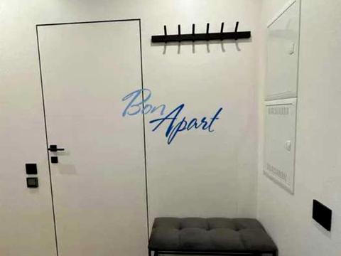 квартира за адресою Причальна вул., 12