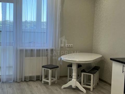 квартира за адресою Рея Бредбері вул., 2
