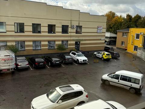 комерційна за адресою Володимира Стельмаха вул. (Курчатова), 18а