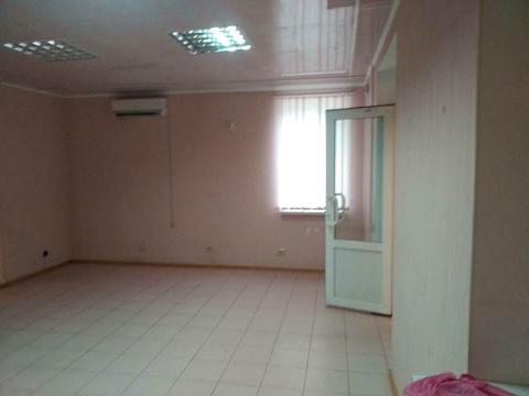 комерційна за адресою Ярослава Баїса вул. (Володимира Висоцького), 25