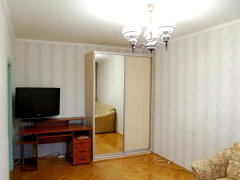 квартира за адресою Академіка Глушкова просп., 13