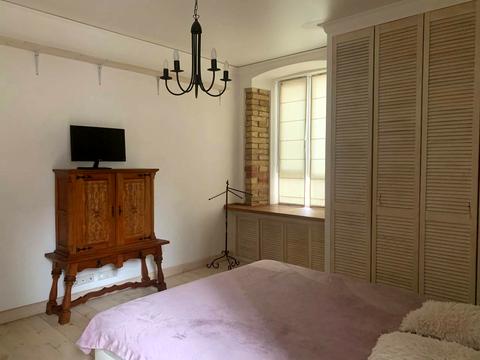 квартира за адресою Шота Руставелі вул., 20