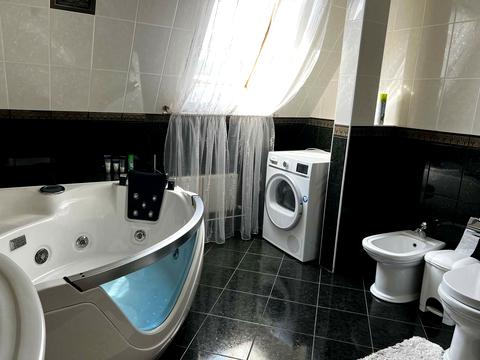 дом по адресу Хутірська