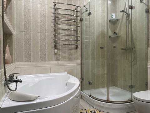 будинок за адресою Валова вул.