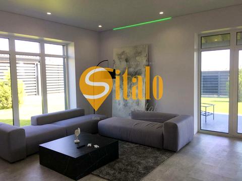 будинок за адресою Захрестова