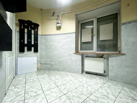 комерційна за адресою Кравчука вул., 15л