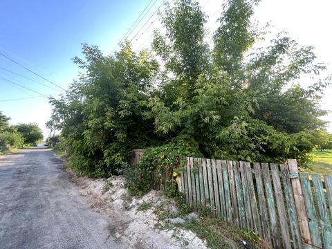 ділянка за адресою Богдана Хмельницького вул., 25