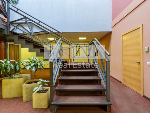 коммерческая по адресу Дегтяревская ул., 33