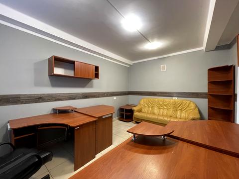 комерційна за адресою Стратегічне шосе (Науки), 2-А