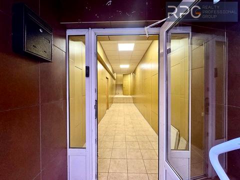 комерційна за адресою Архітектора Городецького вул., 11-Б